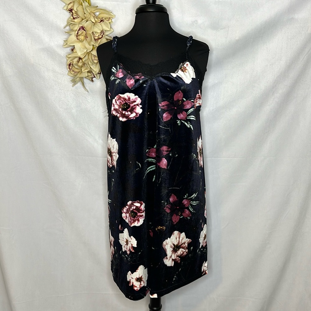 Lexi drew navy velvet floral slip dress